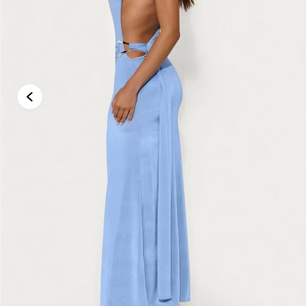 Elegant Sky Blue Maxi Dress - Picture 3 of 3